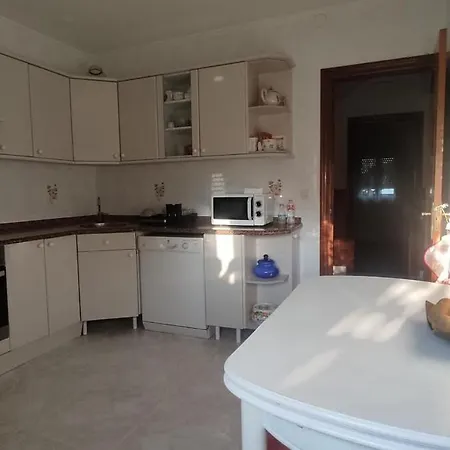 La Casa De Abuelos Pedrena