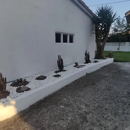 La Casa De Abuelos * Pedreña